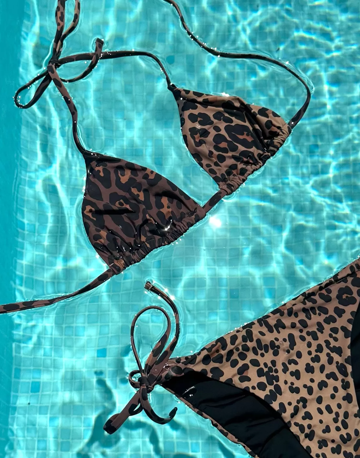Surf & Swim-Cynthia Rowley Bella Bikini Top LEOPD