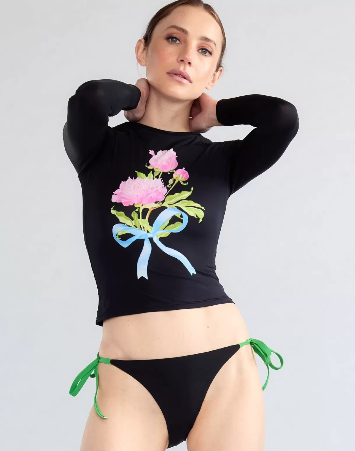 Surf & Swim-Cynthia Rowley Bouquet Ribbon Rashguard BLKFL